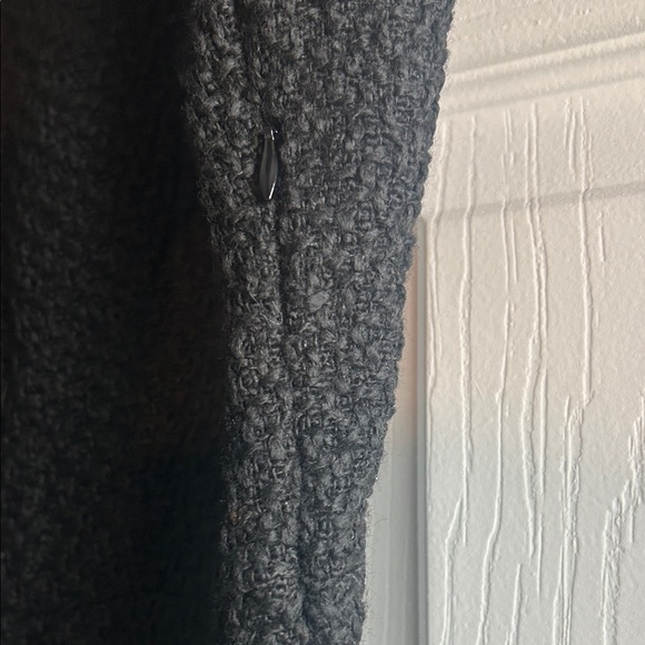 Classic Black Dress with White Collar - Picture 14 of 16